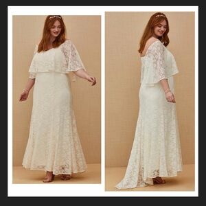 Torrid Ivory Lace Capelet Wedding Dress
